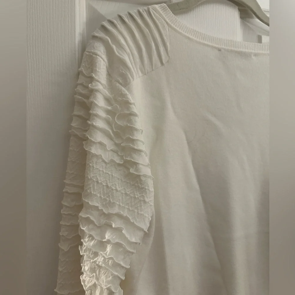 Sioni Cream V-Neck Sweater with Textured Sleeves